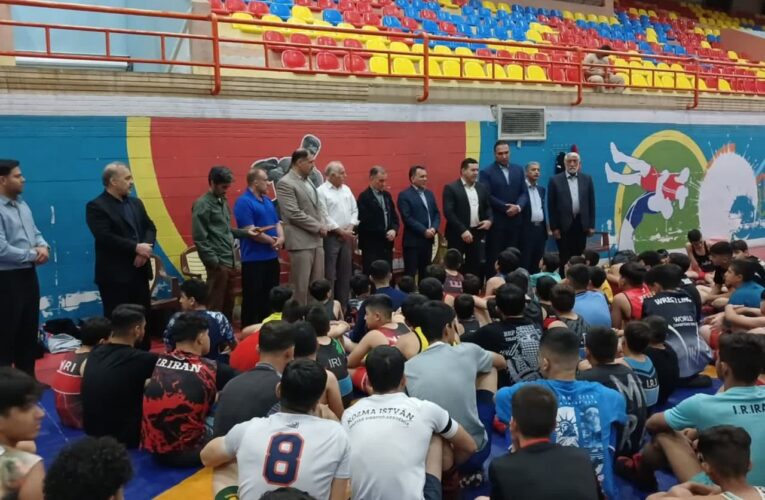 حضور دکتر رضا سپه‌وند و استاد عسکر موسوی در خانه کشتی شهرستان خرم‌آباد